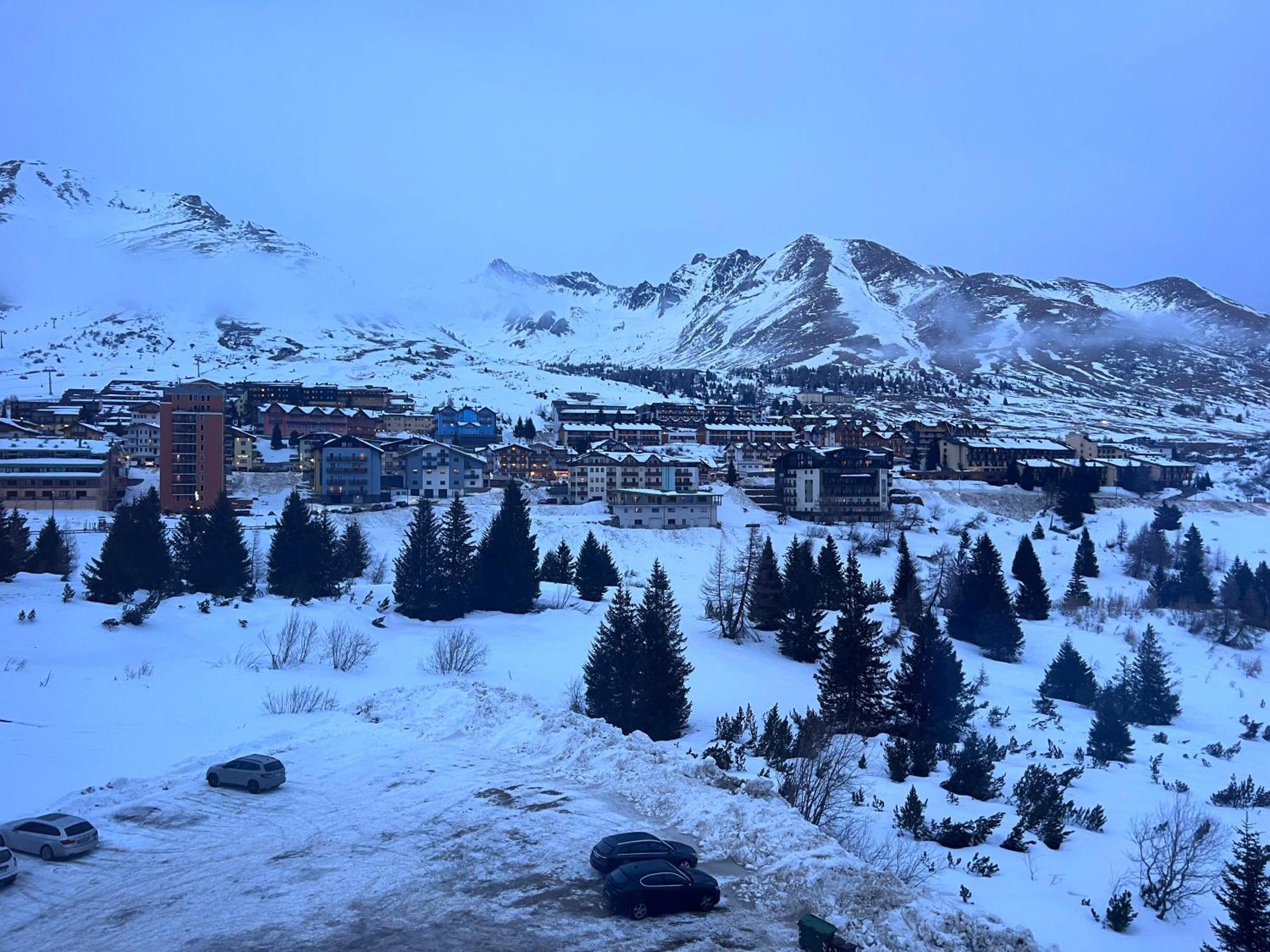 Anemone Bianco Suite Rooms Passo del Tonale Esterno foto