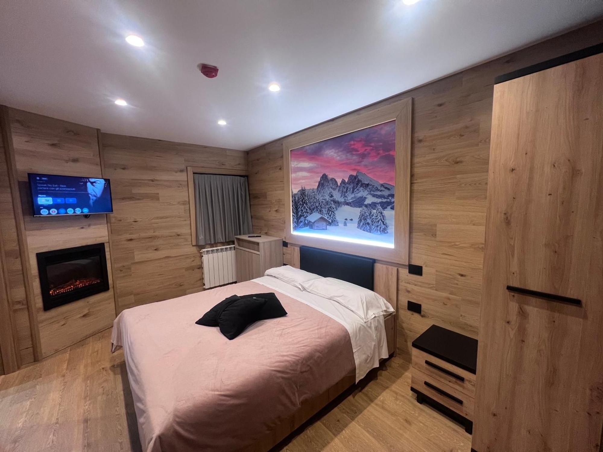 Anemone Bianco Suite Rooms Passo del Tonale Esterno foto