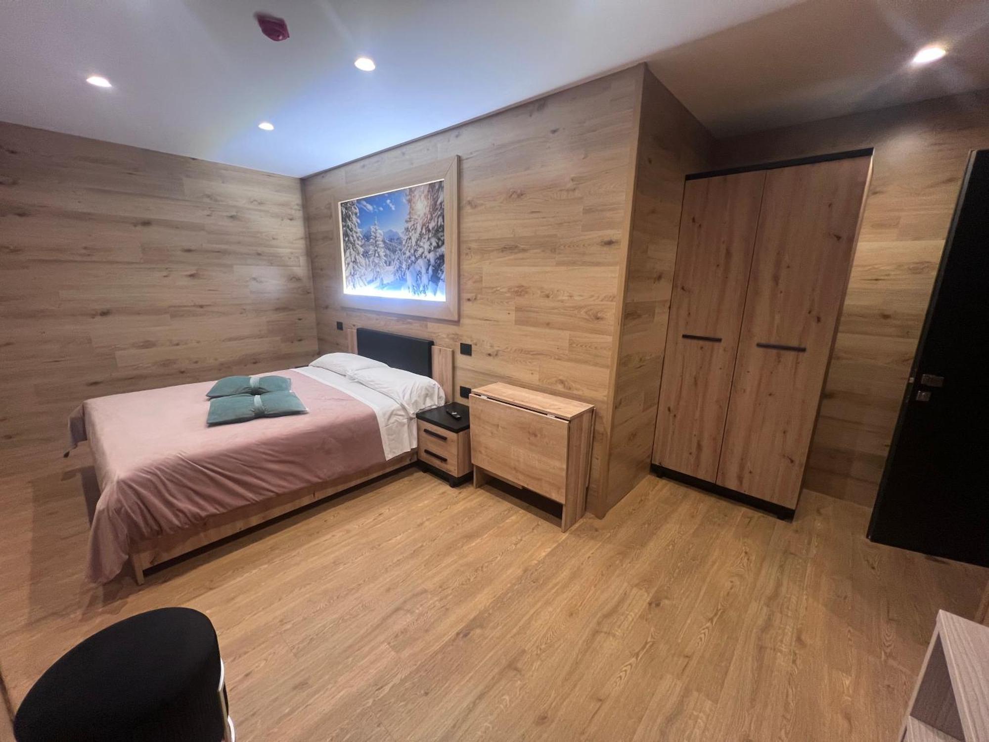 Anemone Bianco Suite Rooms Passo del Tonale Esterno foto